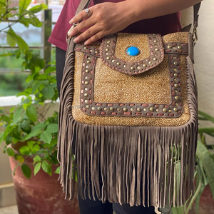 Bolso con flecos de piel de vaca real, bolso de cuero con estilo, pelo en juegos ocultos, bolsos hechos a mano bohemios de piedra en la India - Product Image 5
