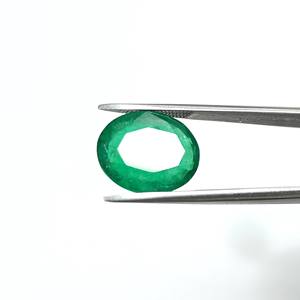มรกตสีเขียวรูปไข่ 4.70 กะรัต จากแซมเบีย ตามแผนภูมิพลอยราตติ 4.25 - Product Image 2