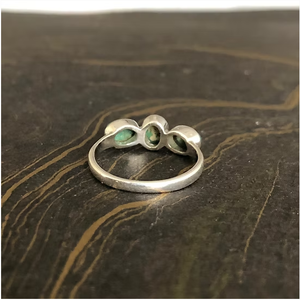 Bague élégante minimaliste en argent 925 avec trois pierres turquoise bleues, pour tous les jours et toutes occasions, bijoux en gros - Product Image 2