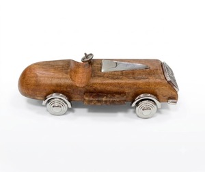 Figurine de voiture en bois au design antique, sculptée à la main, roues plaquées argent, objet de collection, décoration artistique - Product Image 4