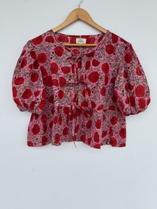 เสื้อครอปผ้าฝ้ายพิมพ์ลายสตรอว์เบอร์รีผูกเอว แขนสั้น สไตล์โบฮีเมียน สำหรับผู้หญิง เสื้อฤดูร้อนน้ำหนักเบา เสื้อครอปขายส่ง - Product Image 1