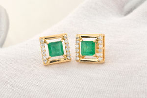 Natural 6x6mm Square Cut <b>Emerald</b> <b>Earrings</b> With 1.5mm White Diamond Halo <b>Stud</b> In 18k Solid Yellow Gold Wedding Wholesale Jewelry - Product Image 6