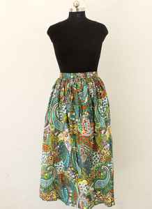 Jupe longue plissée décontractée en coton à motifs floraux, écologique, rose, pour femme, fabriquée avec des couleurs naturelles - Product Image 4