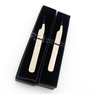 Pince à épiler professionnelle RMI pour extensions de cils, pointe fine anti-magnétique dentelée, application d'extensions de cils de qualité supérieure - Product Image 1