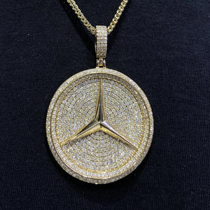 จี้โลโก้เมอร์เซเดสประดับเพชรโมอิสซาไนต์ เงินแท้ 925 สไตล์ฮิปฮอป ประดับเพชรเต็มชิ้น สำหรับผู้ชาย ผู้หญิง และทุกเพศ - Product Image 3