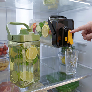 3.5L BPA Free As Material Pressing Type Eco-Friendly Leak Proof <b>Water</b> <b>Bottle</b> Handle for <b>Camping</b> Gym Boiling <b>Water</b> Applicable - Product Image 4
