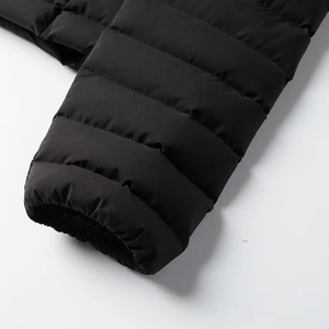 เสื้อแจ็คเก็ตพัฟเฟอร์คุณภาพสูงแบบสั่งทำพิเศษสำหรับผู้ชาย วัยรุ่น และเด็ก  ออกแบบสีและโลโก้ได้ตามต้องการ - Product Image 5