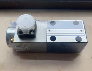 Vanne de régulation de pression proportionnelle hydraulique DBETX-1X/180G24-8NZ4M 0811402017 Vanne de commande industrielle - Product Image 3