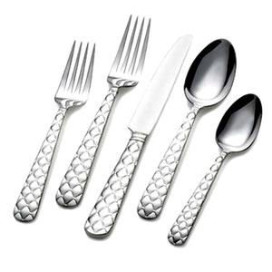 Boîte cadeau élégante à la mode Ensemble de couverts de table à poignée en relief plat réutilisable pour restaurant de mariage plaqué argent - Product Image 1