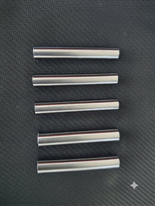 Pièces industrielles cylindriques en acier inoxydable SUS303 usinées avec précision par CNC, à passage unique, modèle personnalisable, fournisseur OEM - Product Image 2