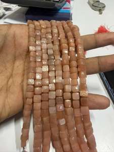 Cuentas de piedra lunar natural de alta calidad de 6-7 mm, forma de cubo facetado, para la elaboración de joyería, 8 pulgadas. - Product Image 3