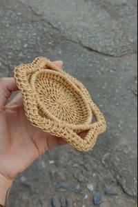 Bandeja de Ratán Tejida a Mano con Forma de Flor, Pequeño Organizador Decorativo Ideal para Decoración del Hogar, Joyas, Monedas, Llaves o Almacenamiento de Objetos Pequeños - Product Image 3