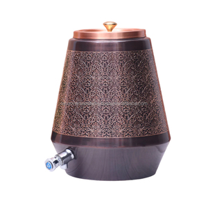 ถังเก็บน้ำทองแดงโบราณถังเก็บน้ำดีไซน์ใหม่ล่าสุดพร้อมอายุรเวท - Product Image 3