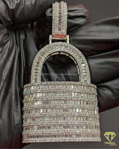 จี้รูปทรง Iced Lock ดีไซน์หนักแน่น ผลิตจากเงินแท้ 925 ประดับเพชรเลี้ยงในห้องปฏิบัติการคุณภาพพรีเมียม ชุบโรเดียม - Product Image 2