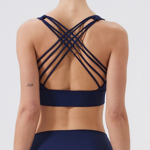 Hauts de sport sexy en nylon/coton, sans dos, sans bretelles, à maintien élevé, avec pantalon – Séchage rapide et respirant - Product Image 3