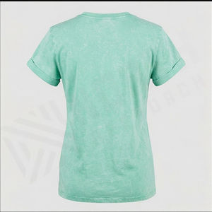 T-shirt délavé pour femme – Qualité supérieure, tissu léger, coupe confortable, tenue décontractée et streetwear tendance - Product Image 2