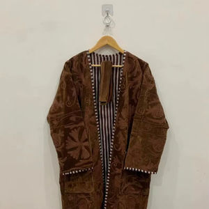 Kimono largo de terciopelo bordado Suzani, bata Suzani larga, chaqueta floral de invierno, chaqueta tipo Duster para mujer, abrigo tipo kimono, regalo para ella - Product Image 1