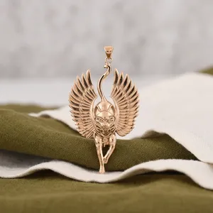 Pendentif en métal motif chat égyptien 70x40MM, laiton plaqué argent et or, unisexe, pour la vente en gros et l'exportation depuis l'Inde - Product Image 3