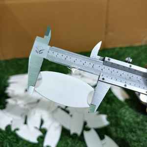 กระสวยด้ายสีขาวทำมือ - Product Image 2