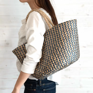 Sac à main en jonc de mer tendance pour l'été avec fermeture éclair – Produit phare pour les vacances à la plage – Fabriqué au Vietnam – Sac de voyage et de plage écologique - Product Image 5