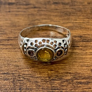 Bague en citrine 1,6 grammes, élégant accessoire de montre - Product Image 1