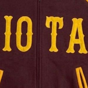 Chaqueta Varsity de Béisbol Iota de Forro Polar Marrón Dorado, Estilo Griego, para Fraternidad, Ajuste Premium y Elegante - Product Image 2