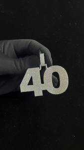 Colgante de Lujo con Número Personalizado, Estilo HipHop, Chapado en Oro de 18K, Plata de Ley 925, con Moissanita, Diseño Iced Bling - Product Image 4