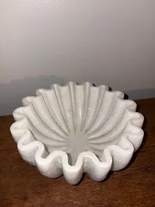 Bol en marbre onyx sculpté et poli pour la décoration de mariage, de fête ou de maison, au design moderne - Product Image 4