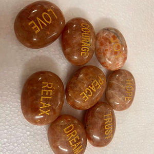 Piedra de Palma Grabada de Piedra Solar Natural, Piedra Curativa de Cristal Pulido y Rodado, Gema Hecha a Mano para Feng Shui, Reiki y Meditación de Chakras - Product Image 1