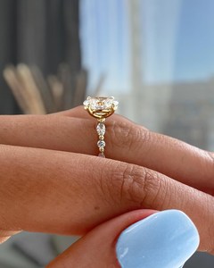 Luxury Oval Cut Diamond Solitaire Halo Ring For Women 3.01CT Lab Grown With 18K Solid Gold Wedding <b>Party</b> Gift For Partner - Product Image 4
