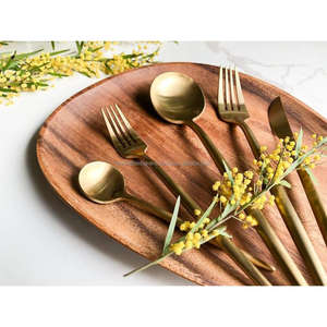 ชุดช้อนส้อมทอง สแตนเลส ชุดเครื่องเงินสำหรับงานแต่งงาน ของตกแต่งโต๊ะอาหาร ชุดช้อนส้อมหรูหรา เป็นมิตรกับสิ่งแวดล้อม ปลอดภัยต่อการสัมผัสอาหาร ผ่านการทดสอบแล้ว - Product Image 3