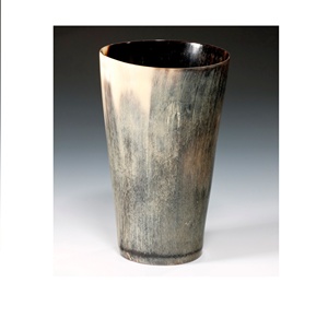 Verre à bière en corne de viking, verre à boire en corne polie à la main avec bordure en laiton - Product Image 6