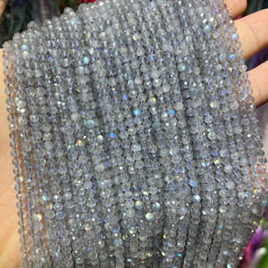 Perles en Pierre de Lune Naturelle Grise et Blanche en Gros, 3mm, Petites Perles Facettées Irrégulières, Certifiées par un Certificat Tierce Partie - Product Image 3
