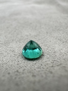 Émeraude naturelle du Zambie 1,35 carats, taille brillant rond, 6,7 mm, pierre précieuse verte en vrac pour la fabrication de bijoux - Product Image 2
