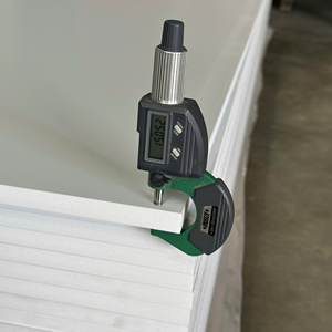 Panel de PVC Blanco Liso para Muebles de Baño, 15 mm (5/8 pulgadas), 4x8 pies – Tablero de Carcasa Enchapable para Muebles Modernos de Baño - Product Image 1