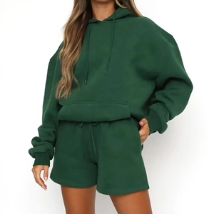 Ensemble sportif deux pièces tricoté respirant à motif léopard pour homme, collection Printemps 2026 : sweat à capuche et short - Product Image 5