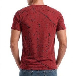 T-shirt décontracté imprimé de qualité supérieure pour hommes, motif marbré élégant, coton doux, coupe ajustée confortable, streetwear tendance - Product Image 2