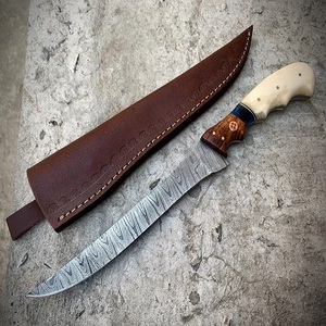 Cuchillo de caza A&M Enterprises de acero de Damasco con punta recta y mango de hueso de largo alcance, funda de cuero - ODM - Product Image 1