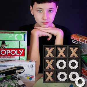 Tablero de Juego de Tres en Raya de Madera de Lujo, Hecho a Mano, Decorativo, Rompecabezas XO para Mesa de Centro, Hogar u Oficina - Product Image 4
