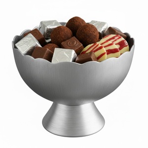 Bol de service en aluminium argenté au design moderne avec bord festonné, plat décoratif pour bonbons, noix et en-cas, bol de décoration pour la maison - Product Image 1