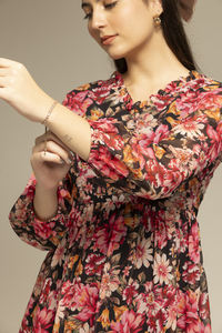 Luxury Design Black Floral Printed Mini <b>Dress</b> Looks Beautiful and Loose Fit Comfortable Daily Wear <b>Dresses</b> at Wholesale - Product Image 6