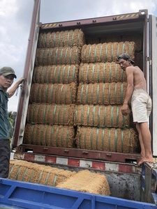 ตาข่ายใยมะพร้าวธรรมชาติสำหรับขายส่ง ใช้สำหรับควบคุมการกัดเซาะของดิน จัดสวน และป้องกันความลาดเอียง ขนาด OEM - Product Image 6