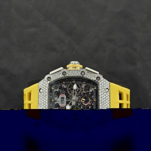 Reloj Cronógrafo Mecánico de Acero Inoxidable con Esfera Cuadrada, Diamantes, Reserva de Marcha, Visualización de Fecha, Correa Amarilla, Bisel de Cristal, Unisex - Product Image 5