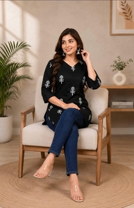 Women’s Black Printed <b>Short</b> Kurti | Elegant Floral Ethnic Wear <b>Top</b> | Casual Rayon Kurta <b>Tunic</b> | Stylish <b>Sleeve</b> Indian Kurti - Product Image 4