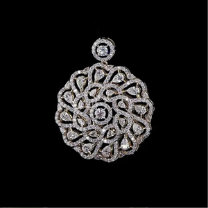 Collar con Colgante de Diamantes Cultivados en Laboratorio HIPHOPSTAR Celestial Lace, Diseño Floral Multiforma, Oro Amarillo de 10/14/18 Quilates, Moderno - Product Image 1