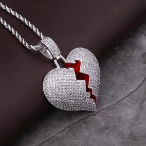 Amor Perdido, Corazón Roto – Colgante de Plata de Ley 925 con Moissanita, Corazón Frío y Roto – Sentimientos Congelados, Plata con Efecto Goteo - Product Image 2