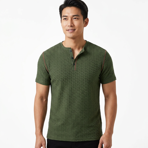 เสื้อยืดเฮนลีย์แขนสั้นสีเขียวสำหรับผู้ชาย ทรงปกติ สวมใส่สบาย ระบายอากาศได้ดี ป้องกันรอยยับ แห้งเร็ว คอวี ผ้าเรียบ 180 กรัม ยี่ห้อ ROLEIN - Product Image 3