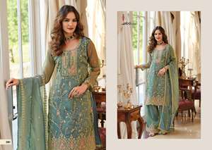 Conjunto de Kurta y Palazzo con Bordado Brillante de Diseñador, Traje Tradicional Étnico Elegante, Preparado para Usar, para Mujer, Estilo Festivo - Product Image 3