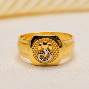 Elegant 22K Gold Signet <b>Ring</b> <b>for</b> <b>Men</b> and Women Featuring Two Tone Rhodium Accent with Textured Finish and High Polish Ban - Product Image 4