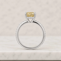 Bague en or jaune avec diamant pour femme, taille radiant, centre jaune fantaisie, certifiée IGI, style de fiançailles de luxe